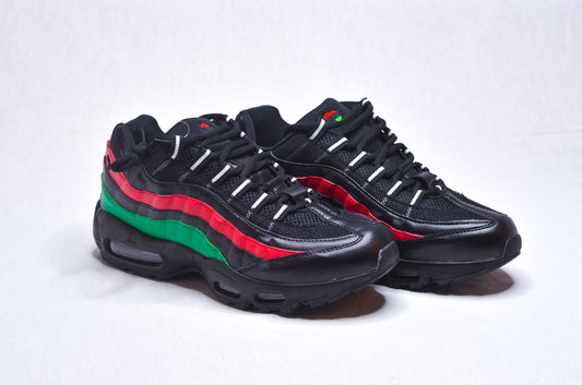 Side profile of NAT TURNER MAX Sneakers – Black-owned footwear celebrating Nat Turner.